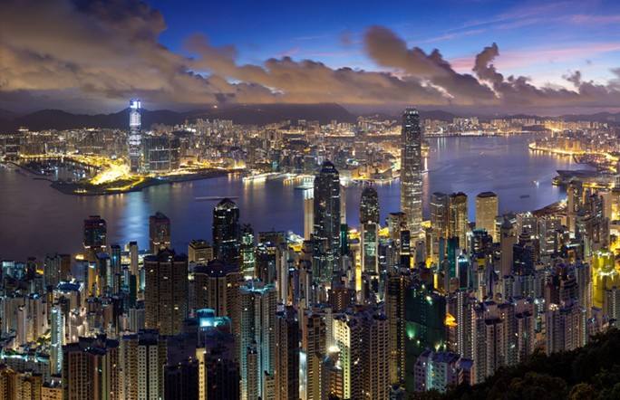 大陆人移民香港，是否还能保留大陆户口?