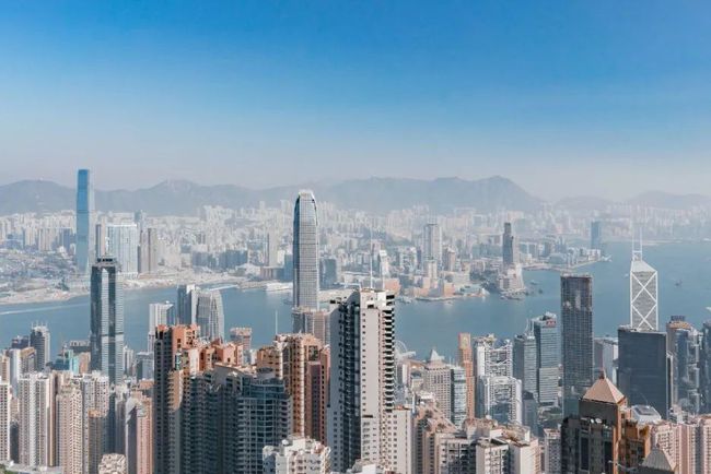 香港留学学费一年要花多少钱？10万港币够不够？