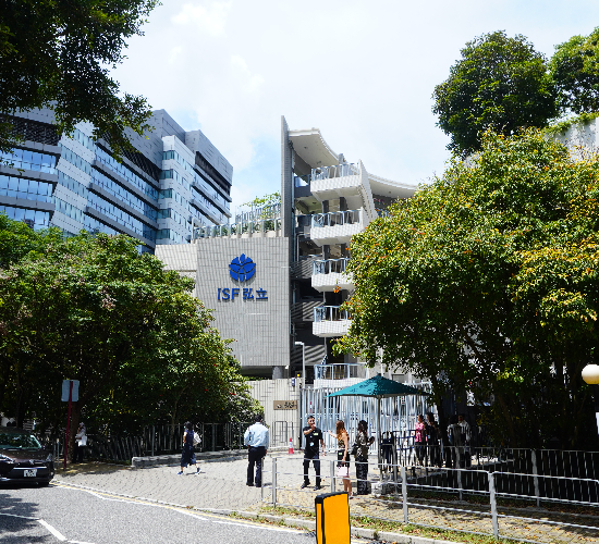 就在今天，弘立书院开放24/25学年报名通道！你帮你家娃做好