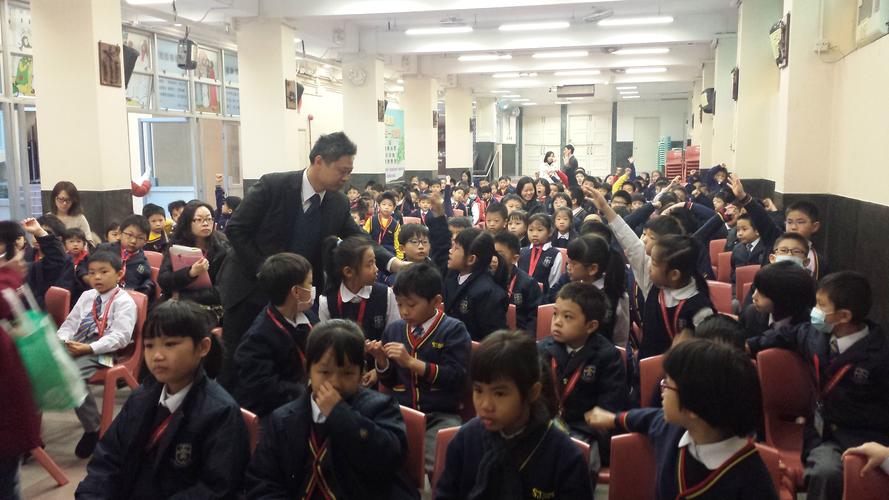 香港九龙湾圣若翰天主教小学收费