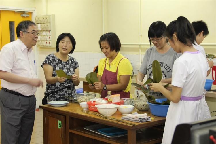 迦密中学收费
